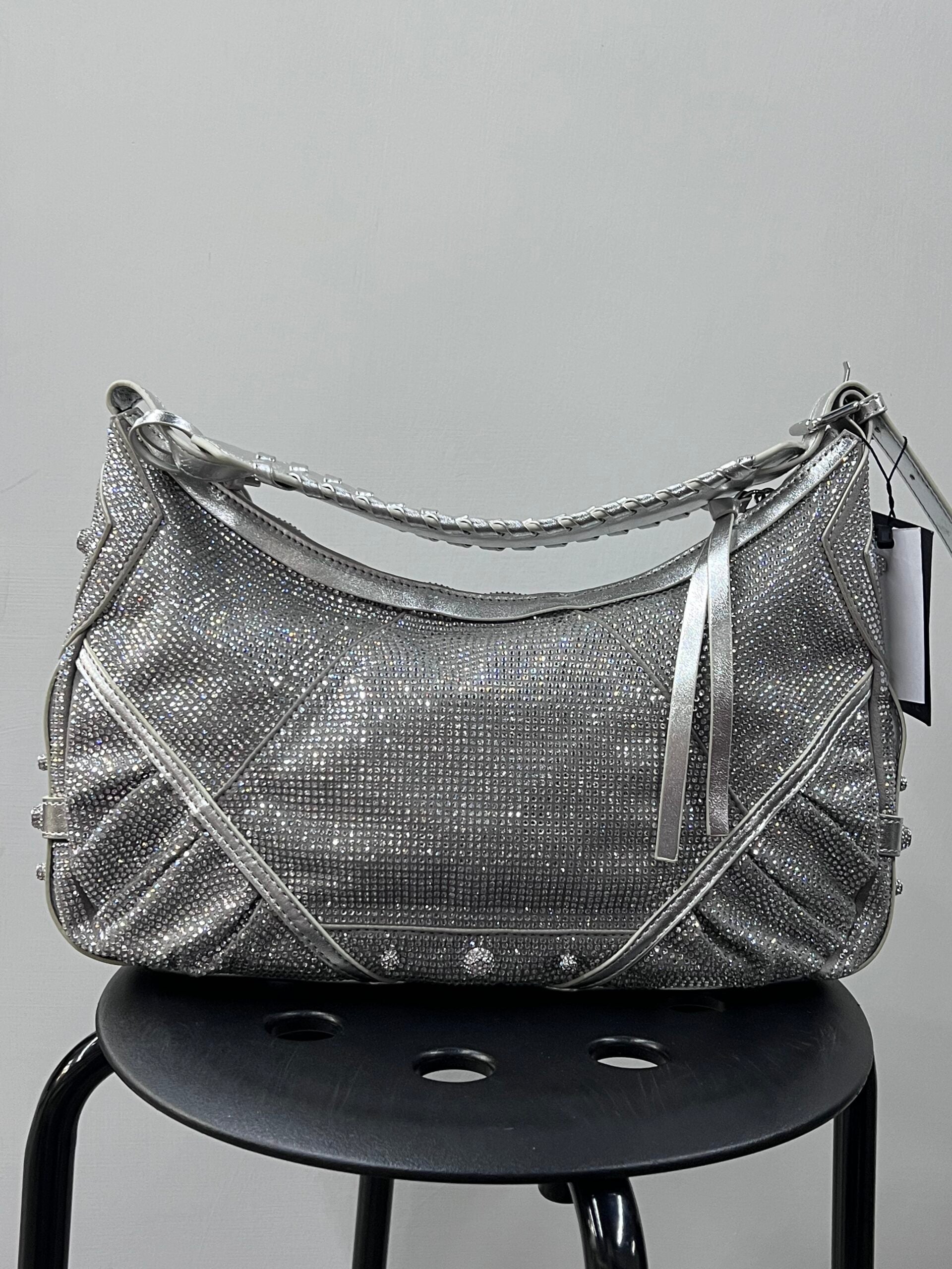 BORSA LA CARRIE SILVER CON STRASS.