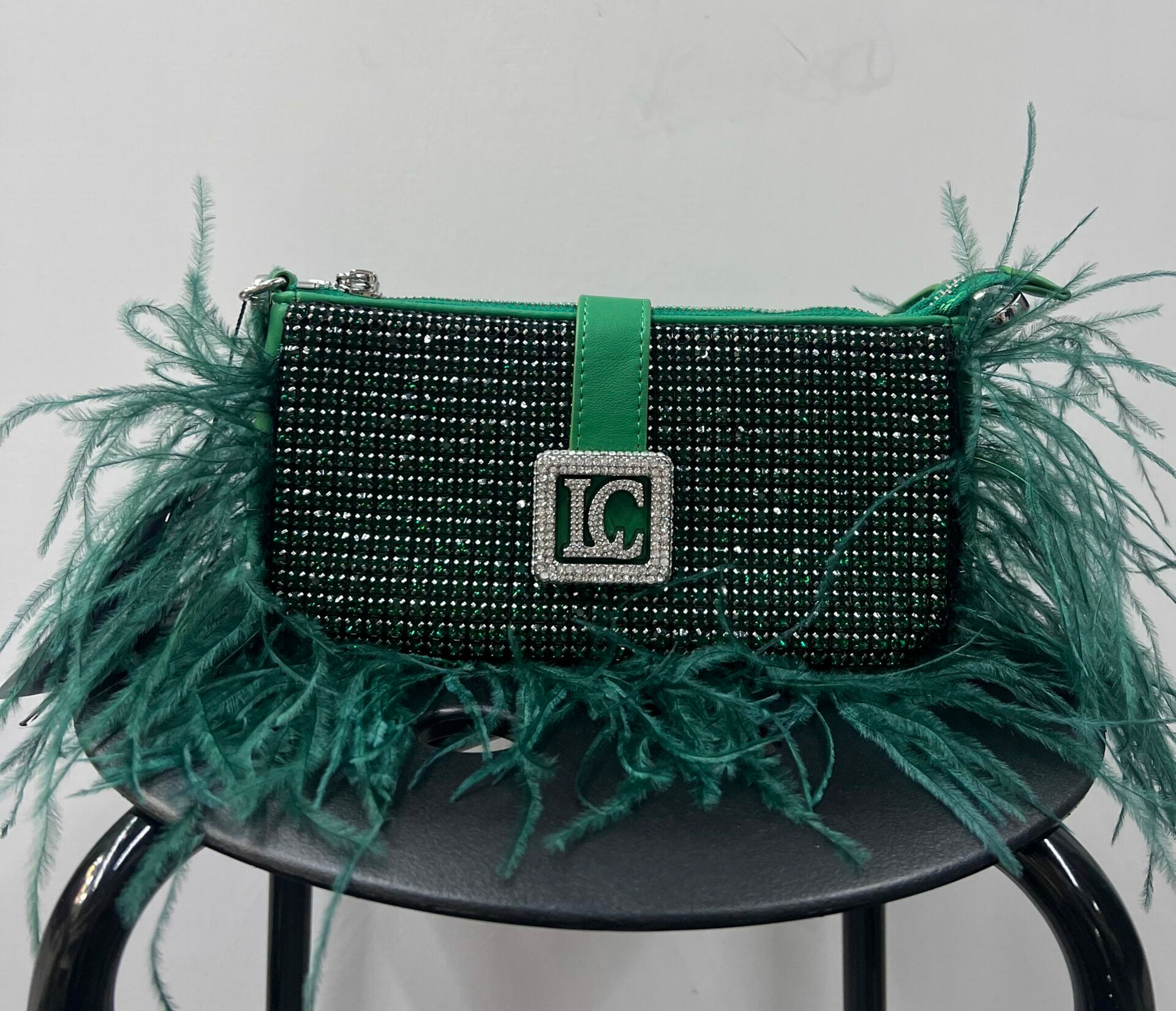 POCHETTE LA CARRIE VERDE SMERALDO IN STRASS